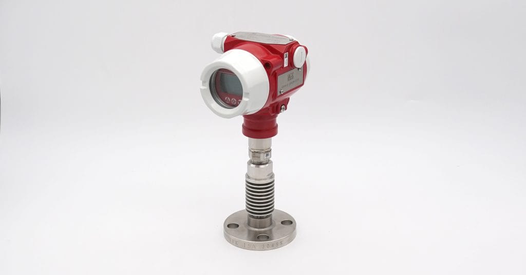 Pressure transmitter with diaphragm seal and capillary extension