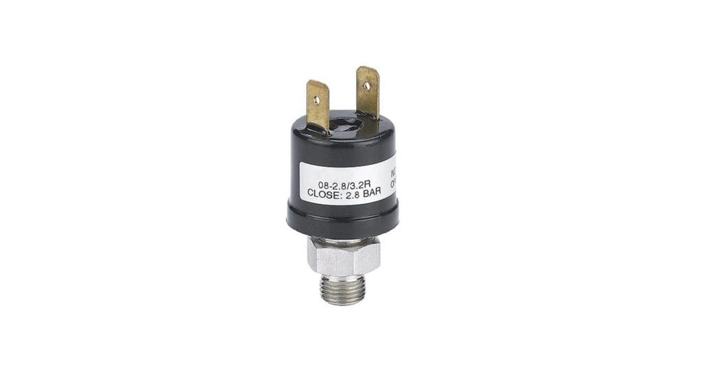 Pressure switch with tab terminals