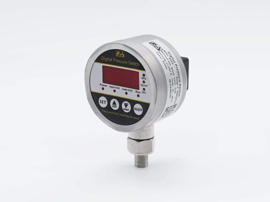 3-inch LED display with relay control for alarms