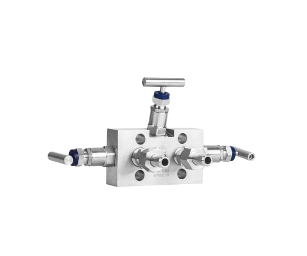 Rear view of the SJ Gauge MSFZ30 three-valve manifold