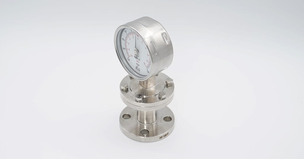 Standard micro-pressure gauge with secure flange mount