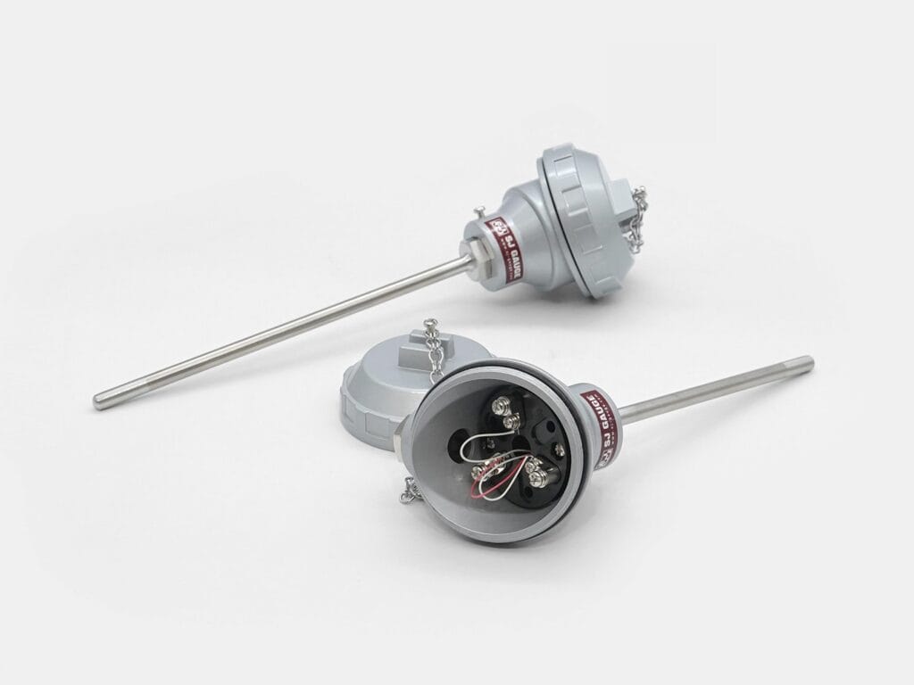The KSC head features a ceramic terminal block for stable wire connections and high-temperature insulation