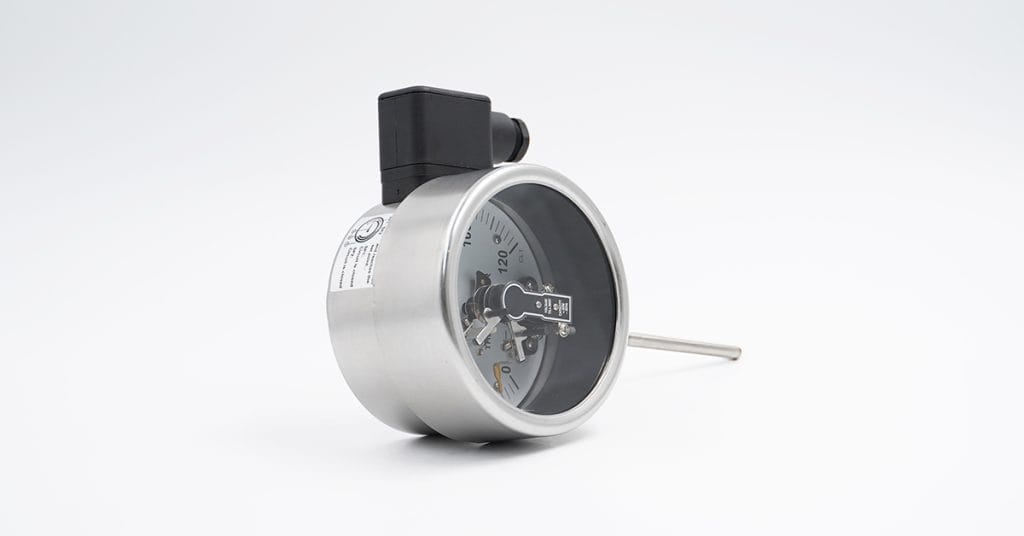 Expansion thermometer with junction box