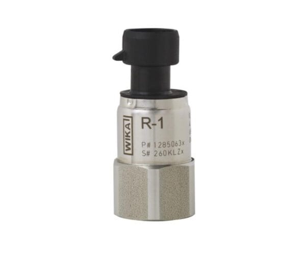 WIKA R-1 refrigeration pressure transmitter with Metri-Pack Series 150 connector