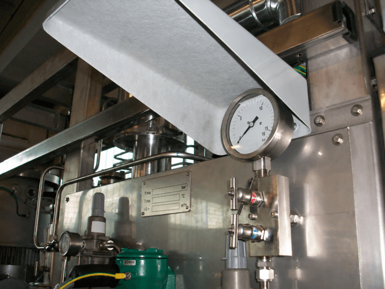 Pressure gauge and valve manifold connections on an industrial installation